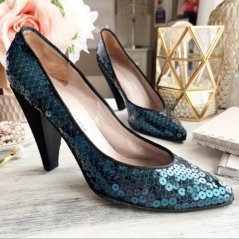 Marc by Marc Jacobs sequin point heels pumps size 39.5